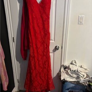 Elegant Red Lace Prom Dress !